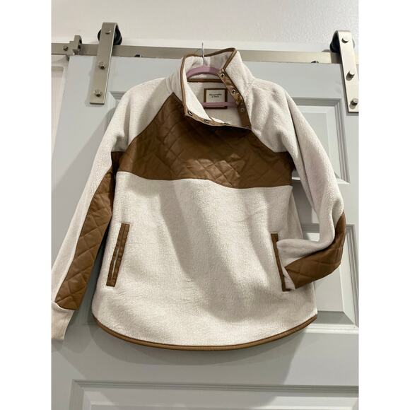 Abercrombie & Fitch Sherpa Pullover Faux Leather Trim Snap Neck Size S - Picture 7 of 10